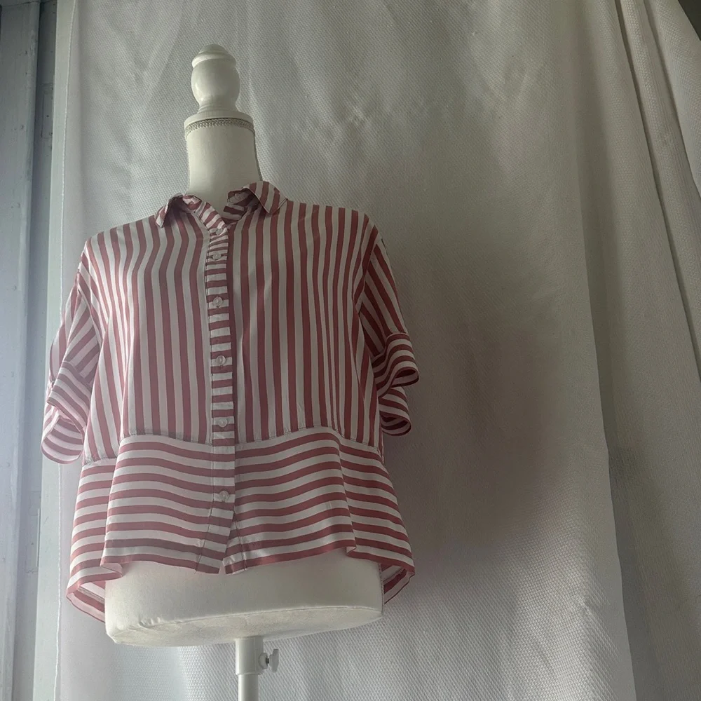 Jane + Delancey Red & White Striped Button-Down Cropped Shirt – Size M - Picture 7 of 8